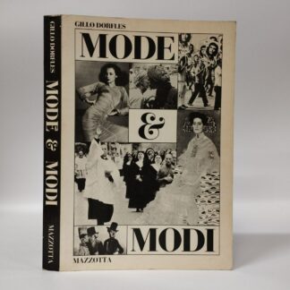 Mode e Modi. Gillo Dorfles. Mazzotta, 1979.